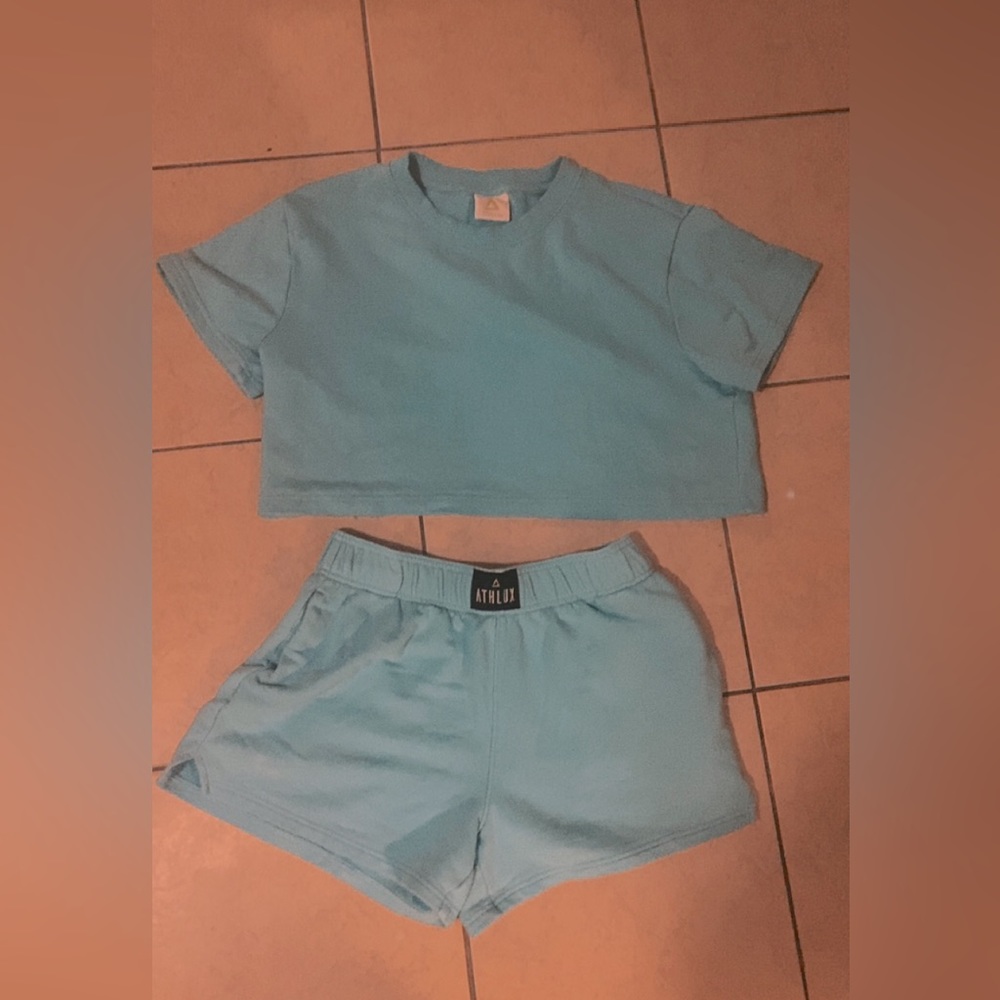 ATHLUX athletic/leisure set. The color is a light blue